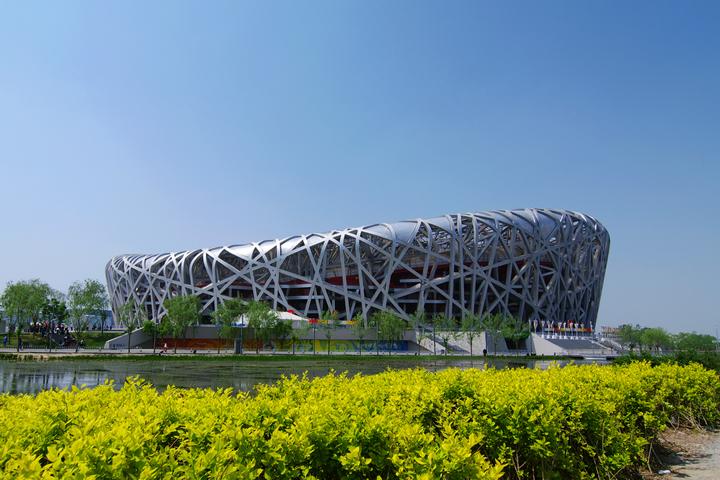 体育场和足球场的区别,体育场和体育馆对比图