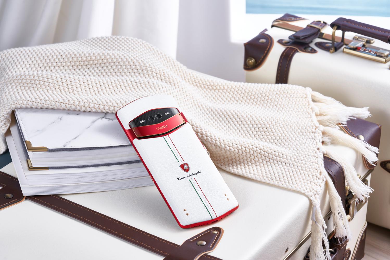 全球首款摄影手机,美图v7前摄