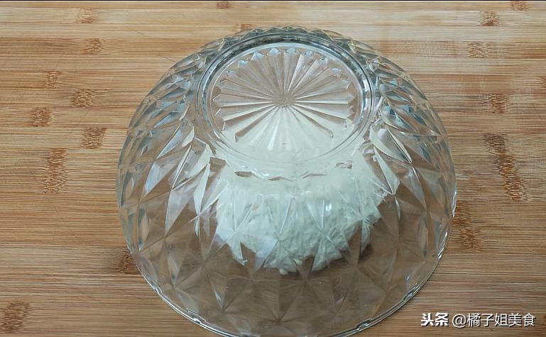 手擀面条简单又好吃的方法,面条不用手擀教你新方法