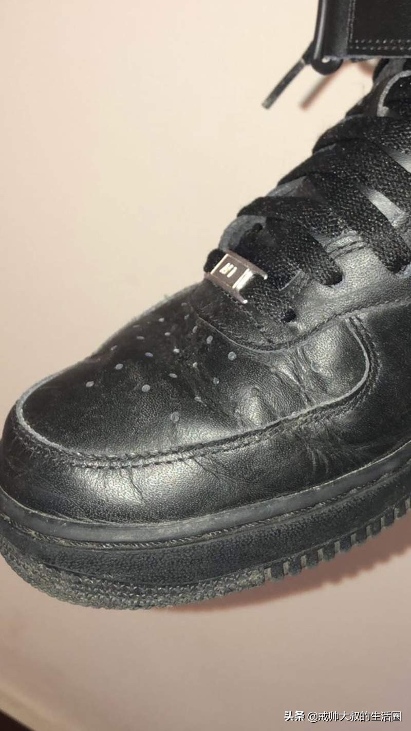 怎么能消除鞋子上的折痕,新鞋鞋面褶皱折痕正常吗