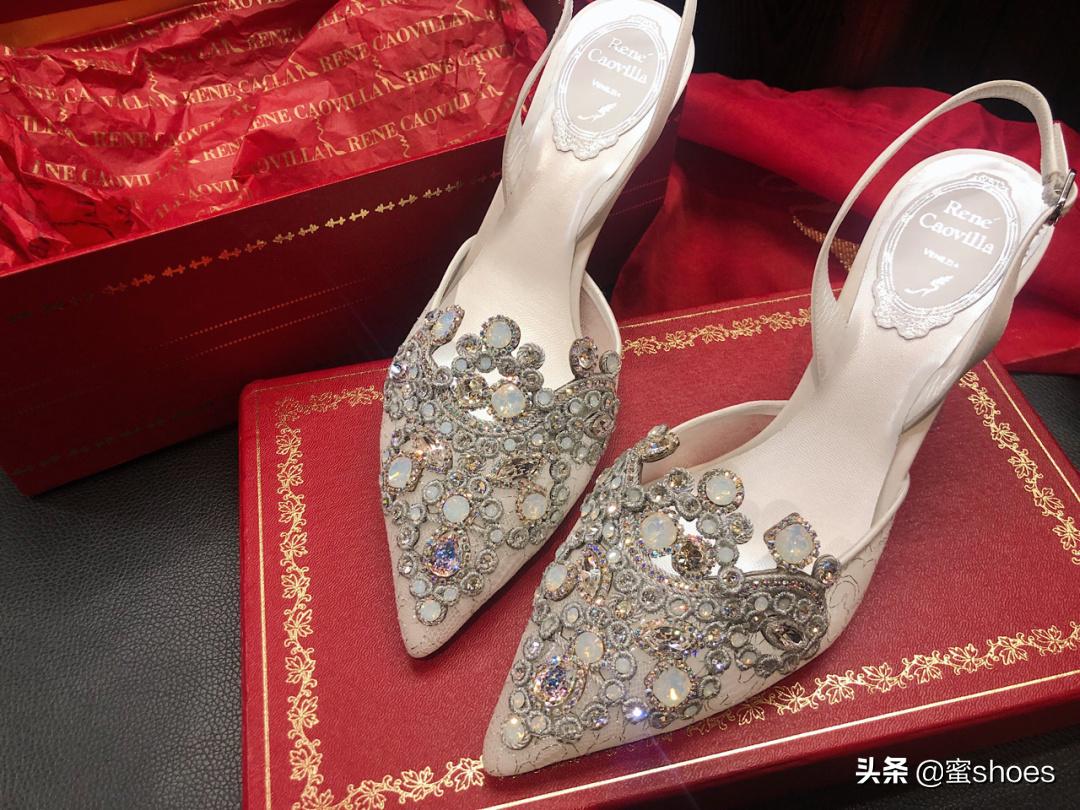 大牌高跟鞋跟普通高跟鞋的区别,哪个品牌的高跟鞋最好穿