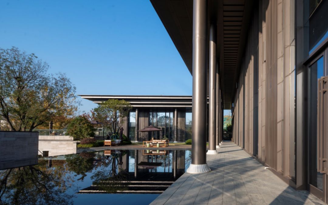 南京主城伴山实景院墅,仙林东中式叠墅