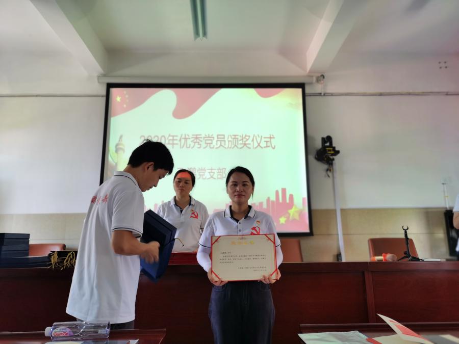 鐤儏闃叉帶涓殑鍏氬缓宸ヤ綔,鐤儏闃叉帶鏈熼棿鍏氬缓宸ヤ綔