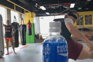 甄子丹赵文卓明星战队,甄子丹赵文卓踢瓶盖