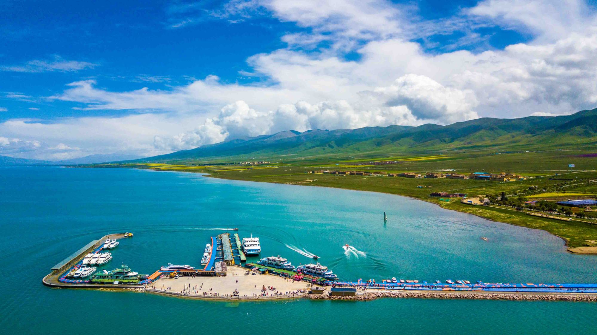 从不同角度领略青海湖的美，六月到九月最适合去玩，收藏了下次去