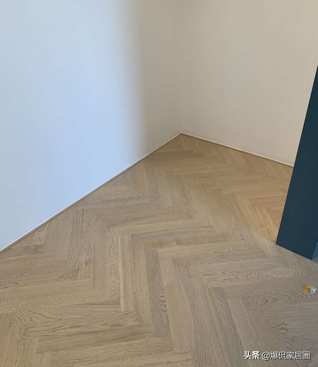 装修墙壁怎么保护踢脚线不被弄脏,去除踢脚线后的墙面怎么处理