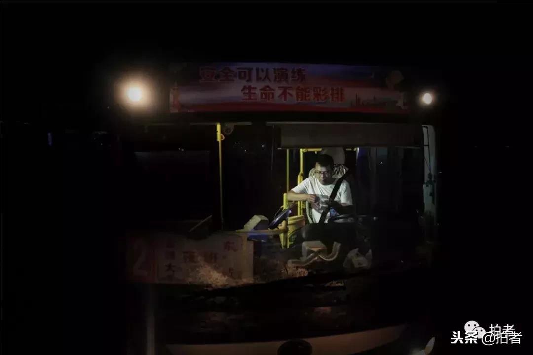 十二年，一纪一轮回｜新京报摄影记者尹亚飞年度作品