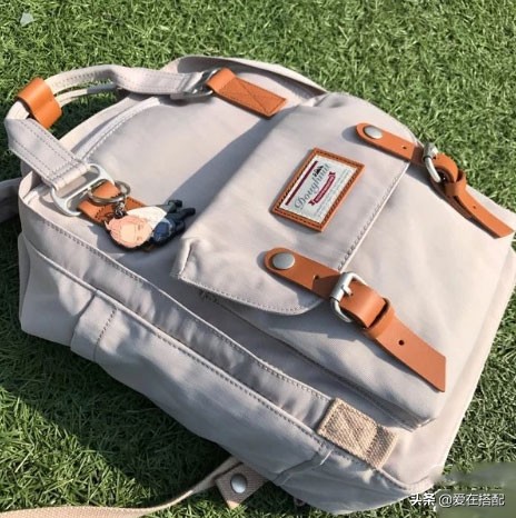 甜甜圈迷你包可以双肩背吗,甜甜圈双肩包怎样背