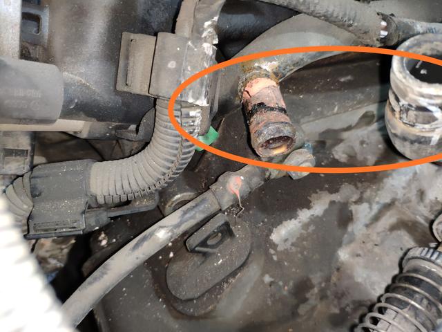 15年车龄的大众宝来水壶高温开锅,经过检查后发现一堆水管要更换