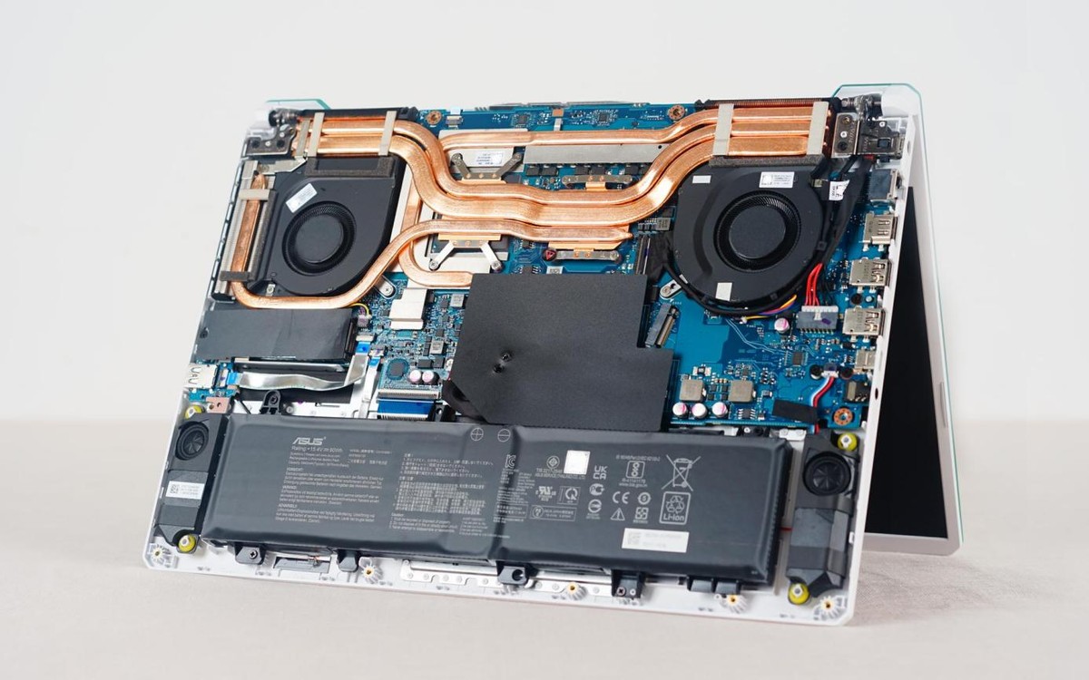 性能怪兽，5900HX+RTX3070，2.5K屏幕，华硕进阶版天选2笔电测评