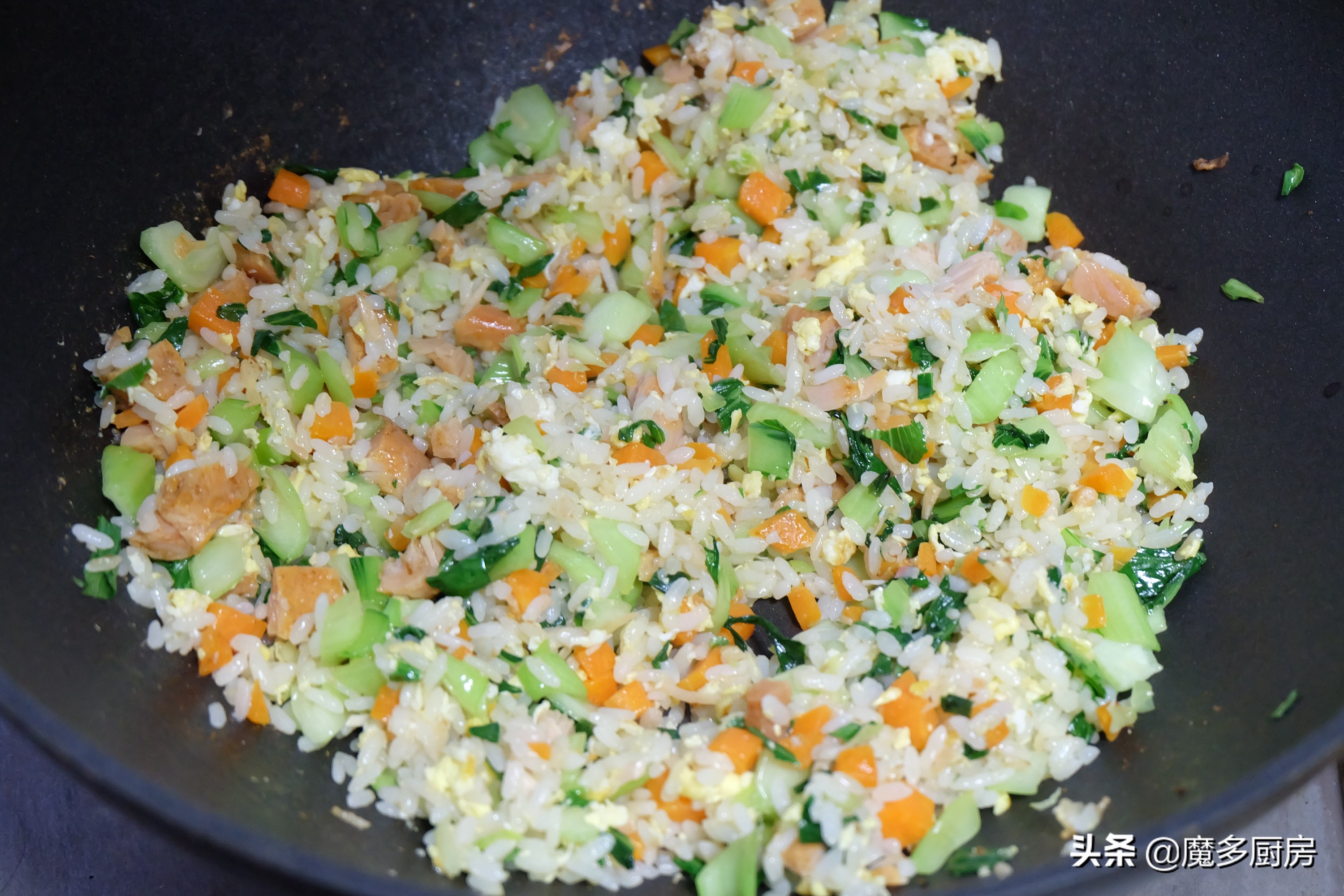 体重减了两斤又开始得瑟了,体重降低了好开心