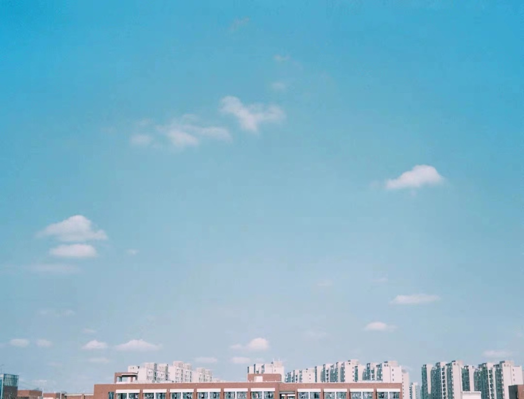 怎么用曲线调整效果图,怎么做出胶片滚动的效果