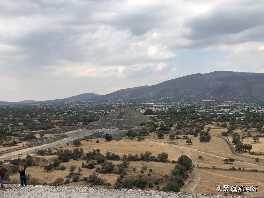 “踏迹古文明、晓看日月辉”— 除夕墨西哥金字塔一日游记