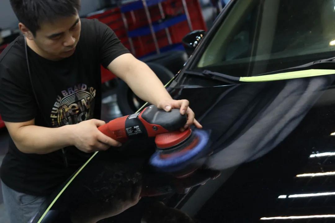 怪兽翻新车,怪兽修车翻新艾力绅