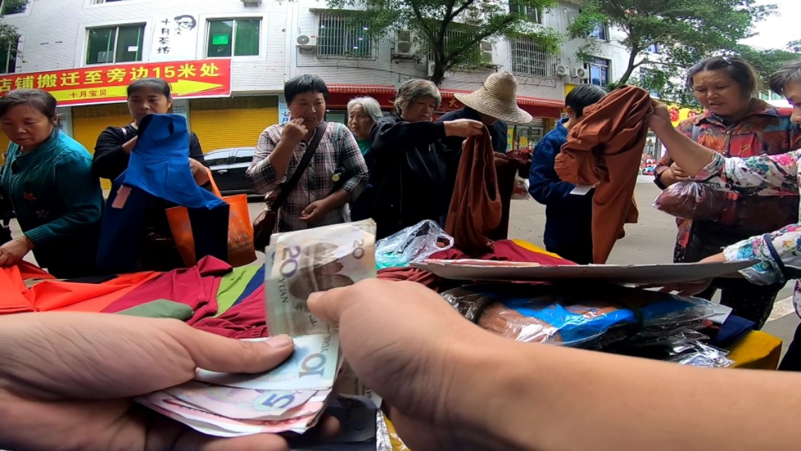 地摊摆摊必备技巧有哪些,地摊摆摊技巧大全