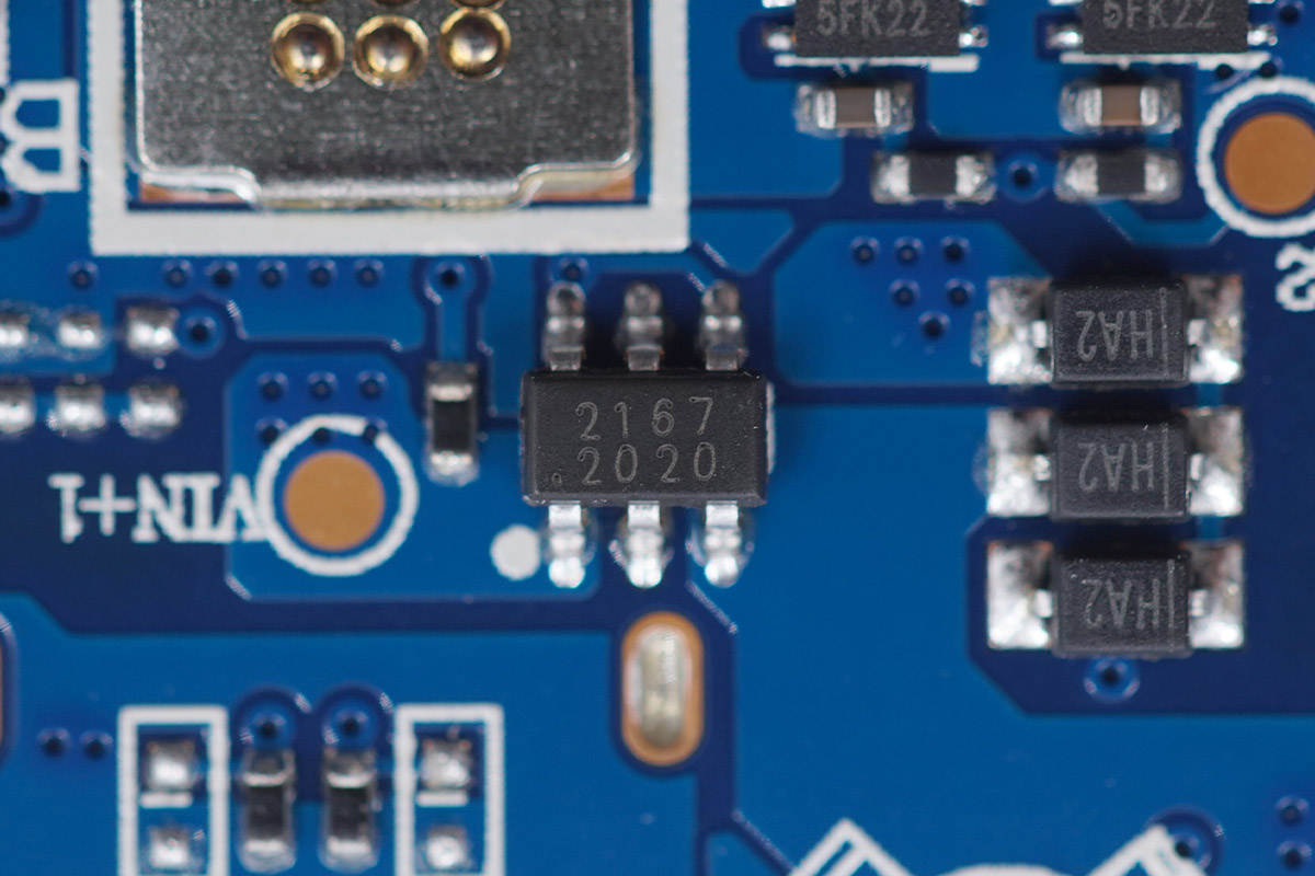 贝尔金磁吸充电宝二代拆解,贝尔金2018无线充电宝测评