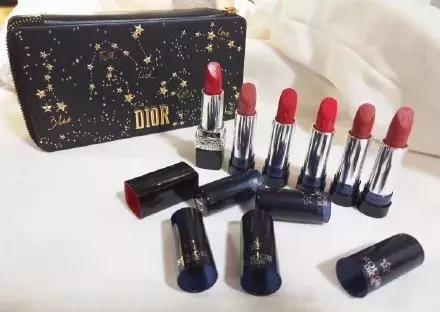 都坐等赵丽颖官宣怀孕？代购却盯着她背后这波流量……