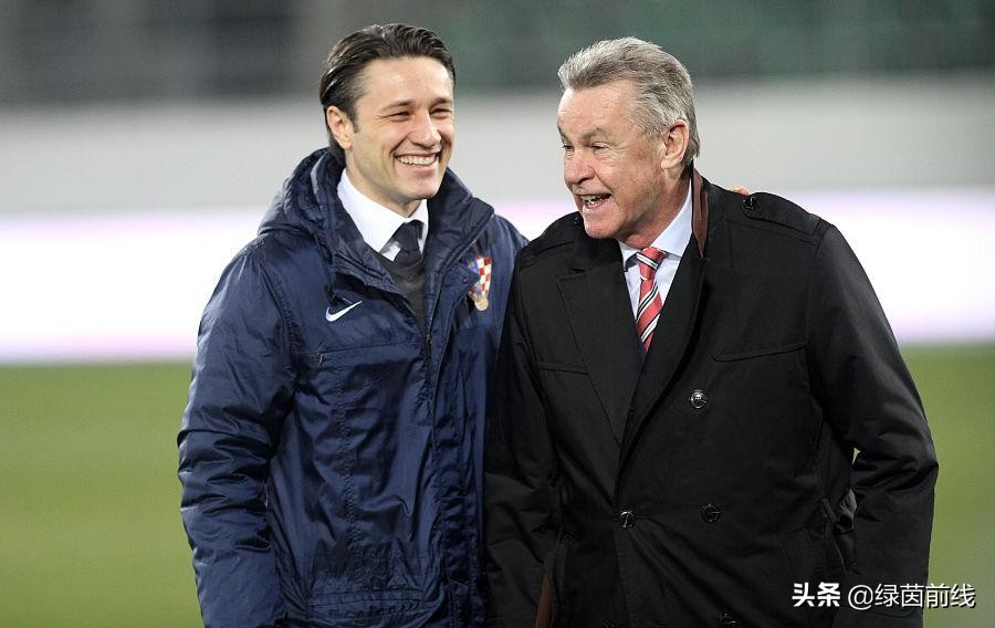 足球德甲勒沃库森胜斯图加特,柏林联对勒沃库森比分预测