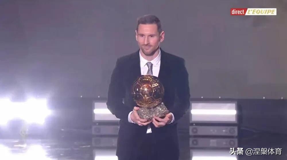 2009年金球奖谁给梅西颁奖,梅西2015金球奖颁奖原视频