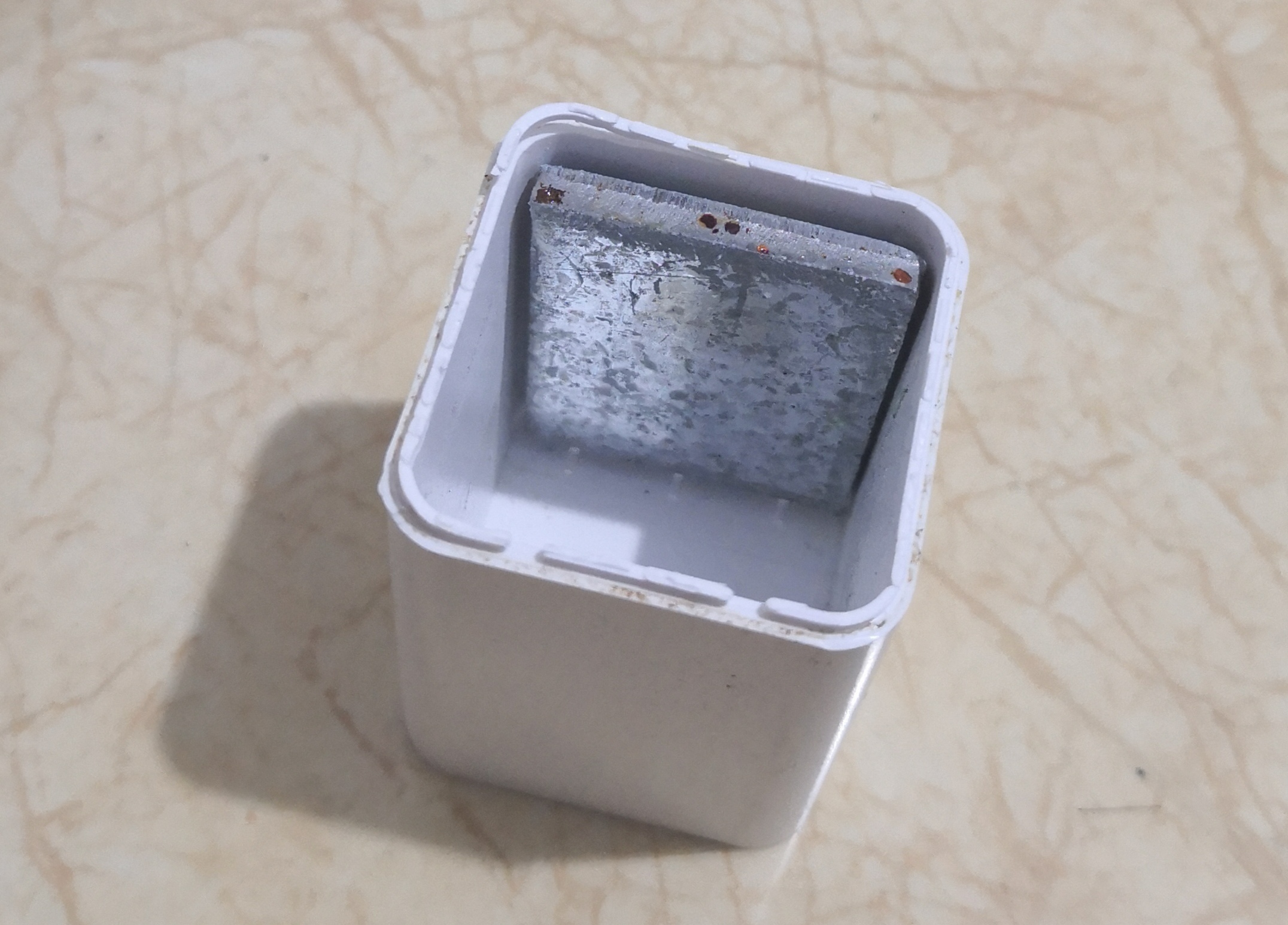 山寨也越来越舍得花成本了！拆解一个高仿的山货OPPO充电头