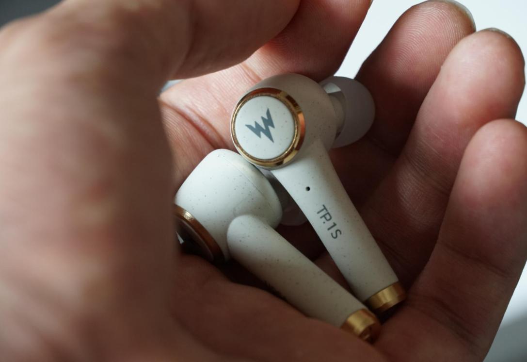 一款顶级耳机真无线,顶级的真无线耳机