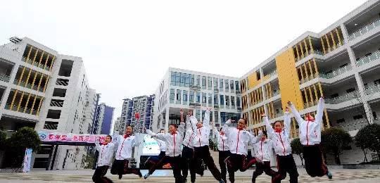 石室中学和成都七中,成都除了七中还有哪几所好中学