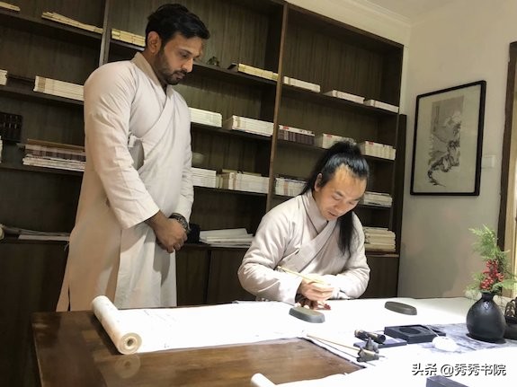 中巴友谊之花香满书院