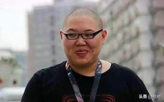 斗鱼开一个超级皇帝多少钱,斗鱼皇帝多少钱一个月