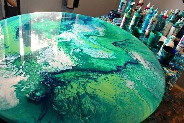 抽象画怎样画得简单又好看,看似复杂实则画起来简单的抽象画