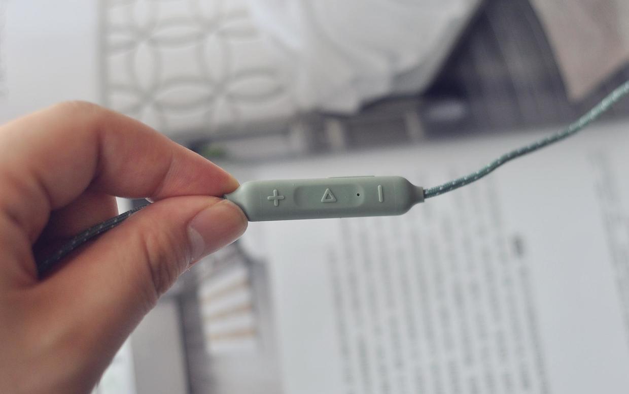 甯︽湁鍝堟浖闊宠川钃濈墮鑰虫満,鏈夊搱鏇奸煶璐ㄧ殑钃濈墮鑰虫満