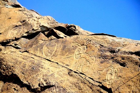 被称为“人类童年,罗缕纪存”的史诗般的原生态艺术—岩画