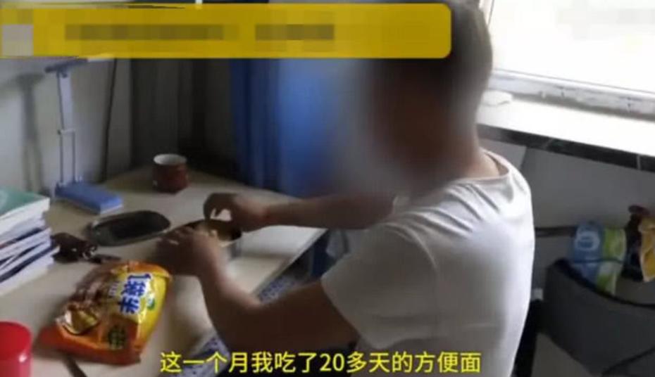 大学生做网店月收入12000,大学生兼职做淘宝