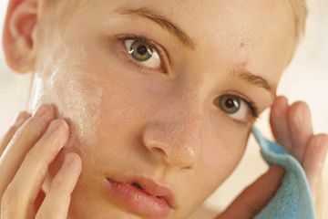 换季过敏长痘时怎么护肤,换季皮肤过敏起皮用什么药