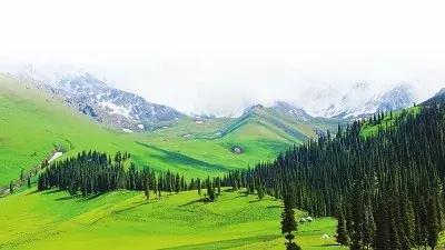 *疆新**，联通内地、拥抱世界