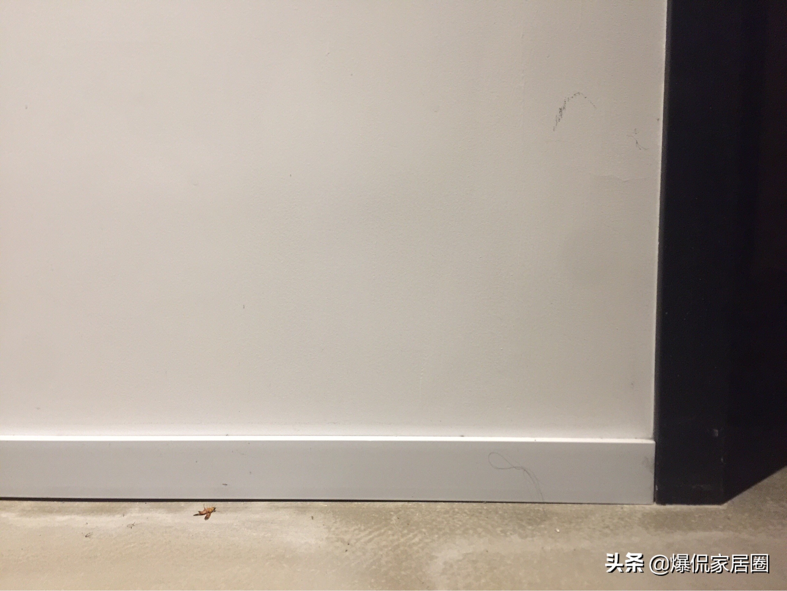 装修墙壁怎么保护踢脚线不被弄脏,去除踢脚线后的墙面怎么处理