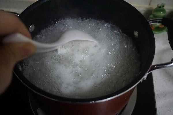 煮粥加碱的好处,做粥的少放点碱可以吗