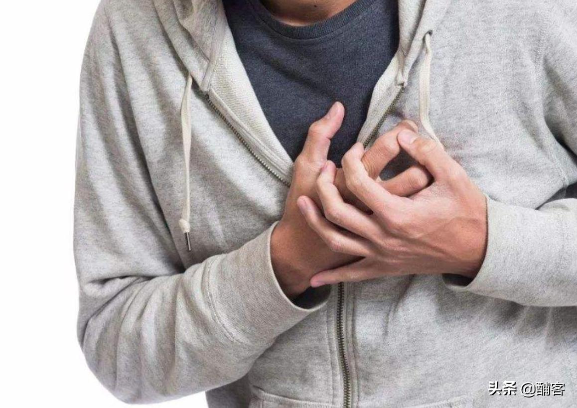 救护车人间百态解析,理解救护车里的人间百态