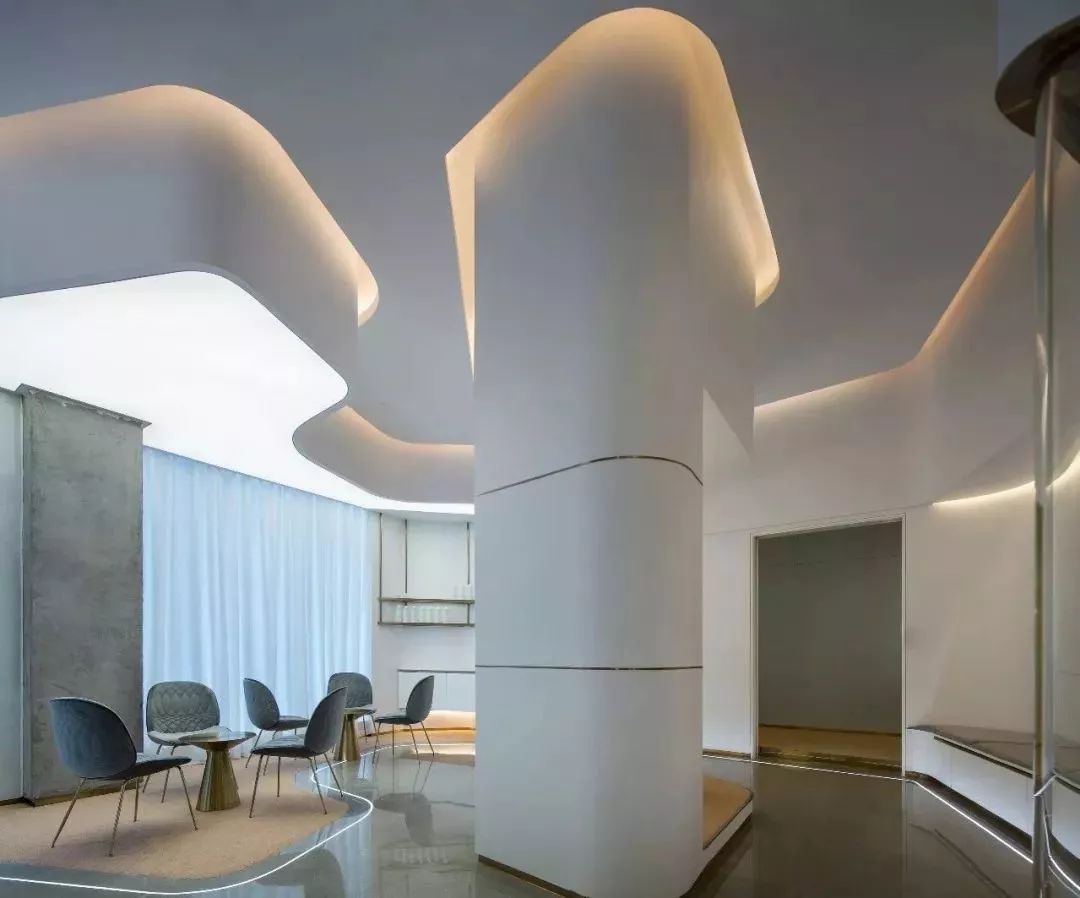 miho绫宠嵎鑲や綋缇庡涓績鏂板厜閲屽簵,miho绫宠嵎鑲や綋缇庡涓績鍥㈣喘