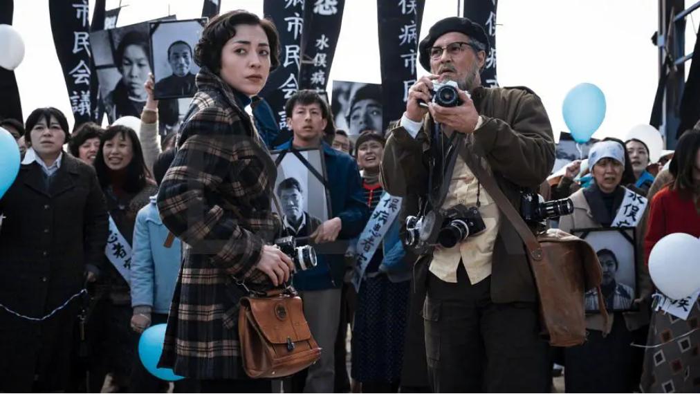 德普前妻艾梅柏交往新女友,德普和前妻艾梅柏事件