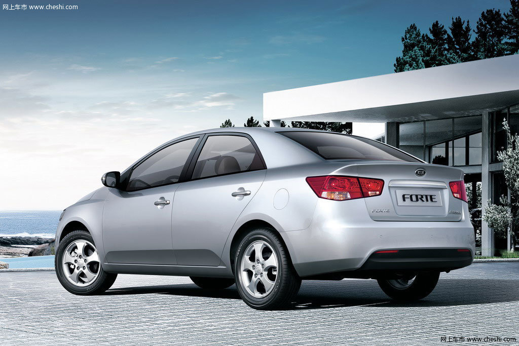 悦动11款和10款区别图片,悦动福瑞迪选哪个