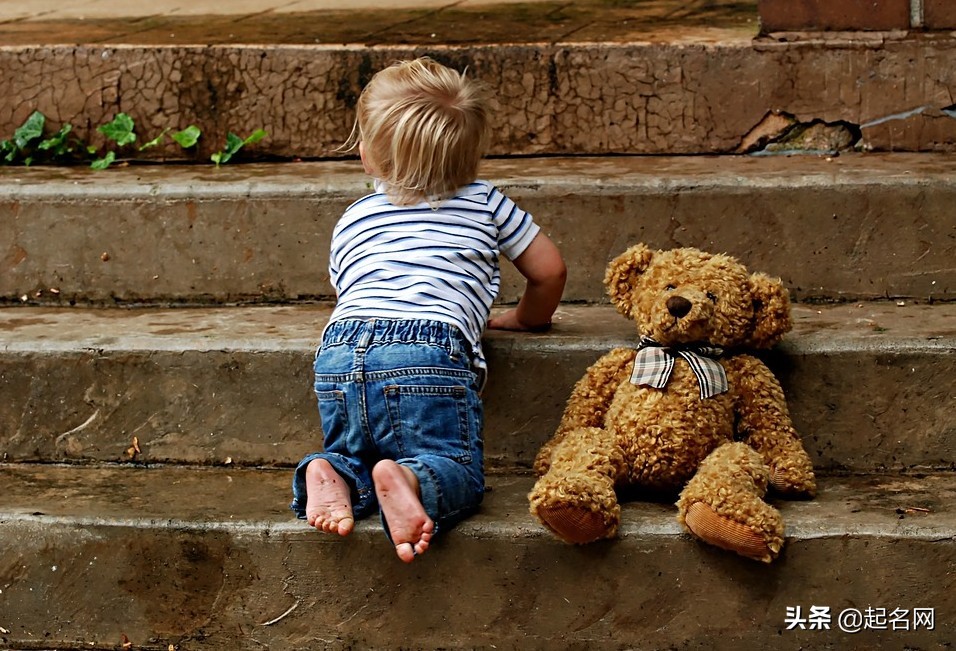 简单又好听的男孩名,10000个好听的男孩双胞胎名字