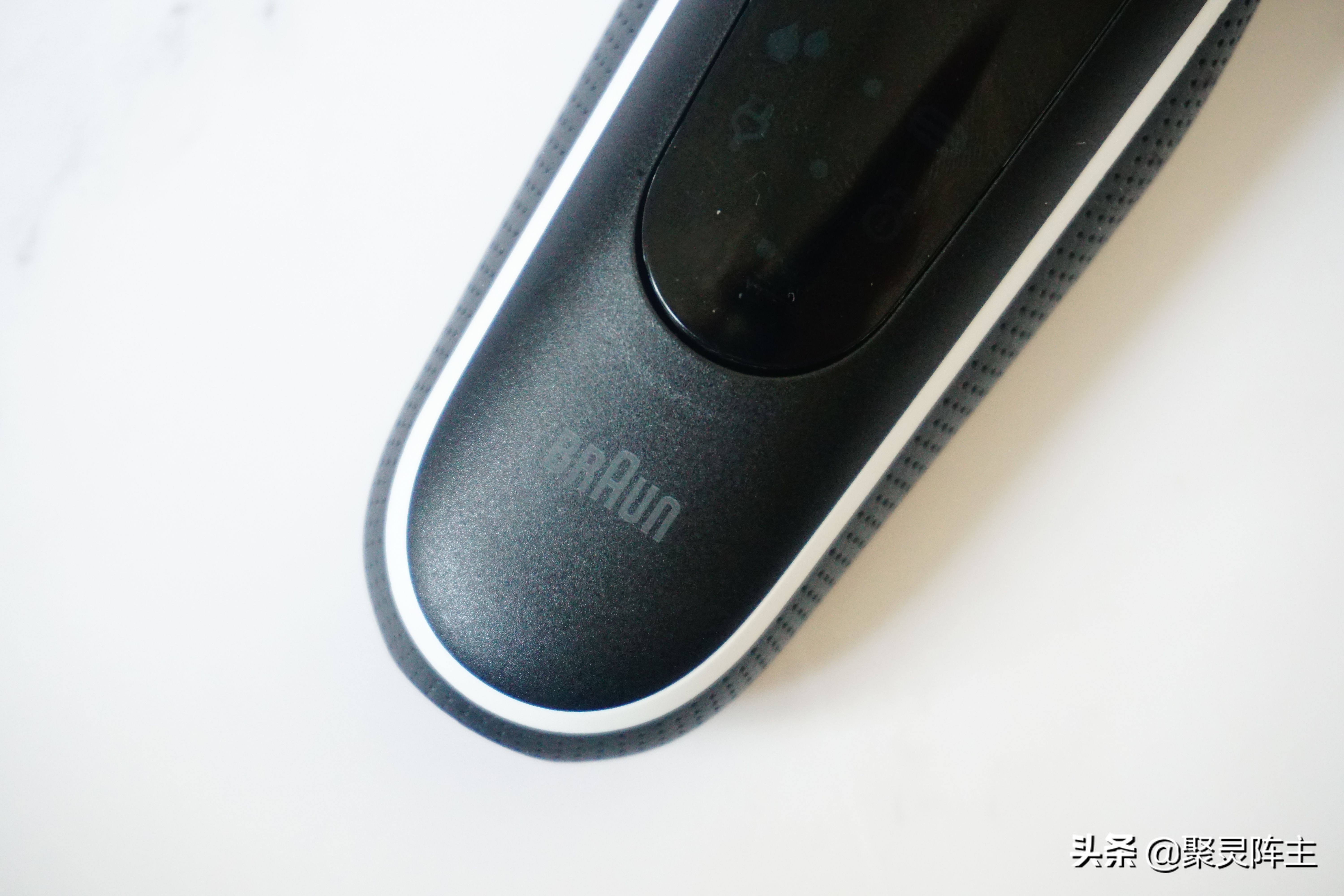 博朗s5剃须刀有电却开不起来,博朗剃须刀s5效果如何