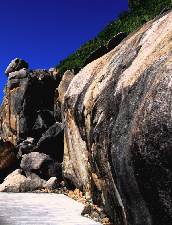 海南旅游海口到三亚自由行,从海口到三亚感受海南的无限魅力