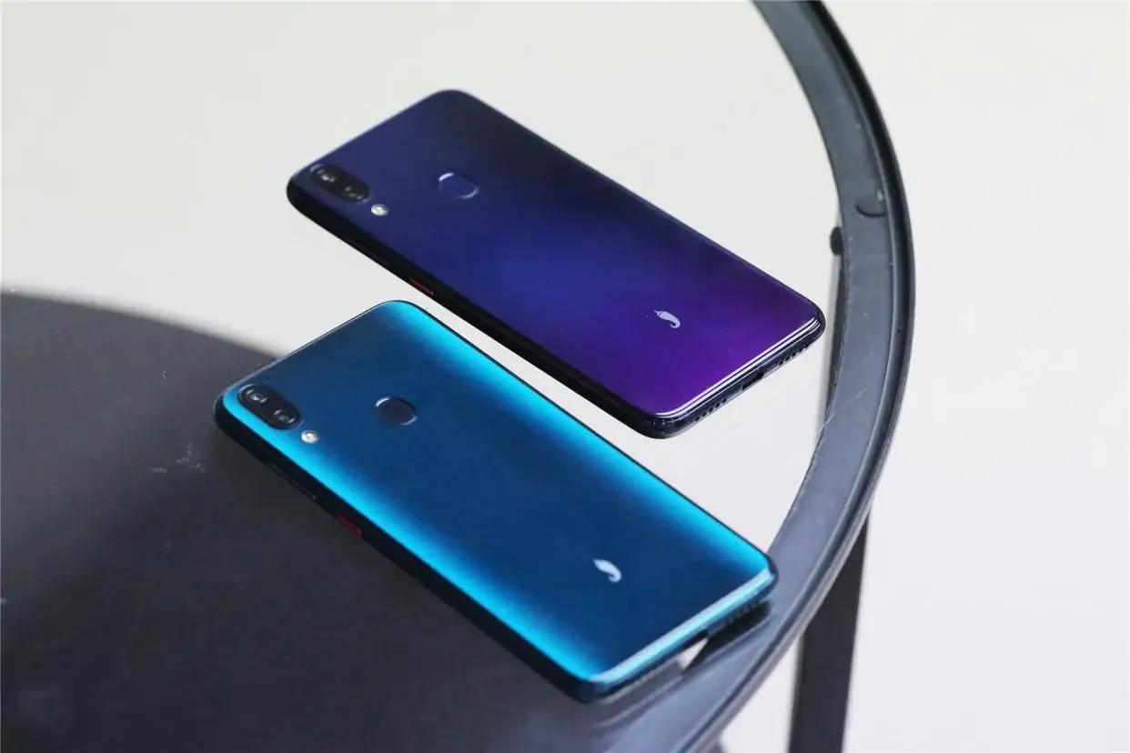 金立新款手机m11s,金立发布新手机m11