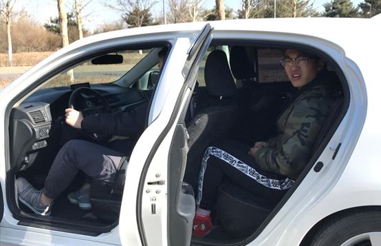 17万买辆小姐姐最爱混动雷车，省心省油实用性为何令人大跌眼镜？