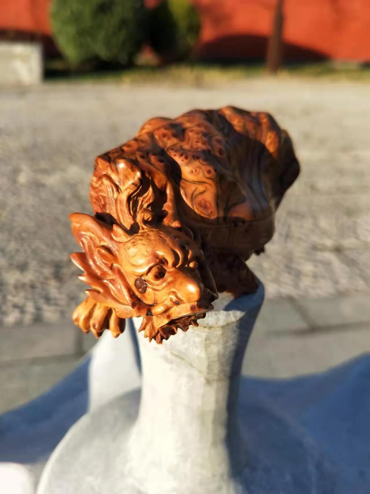 怎么盘玩琥珀木手把件,怎样盘玩榆木把件