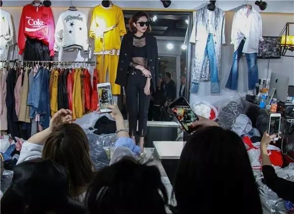 拿货最便宜的批发市场女装,石家庄拿货批发市场女装