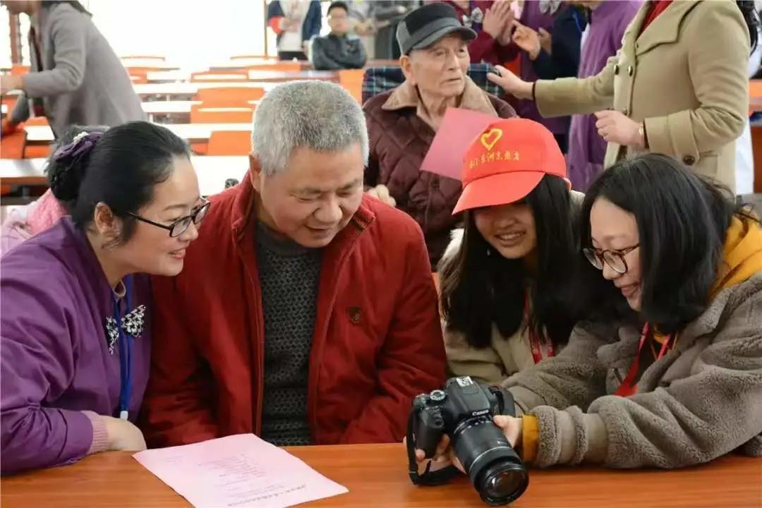海门镇志愿服务图片,海门温度