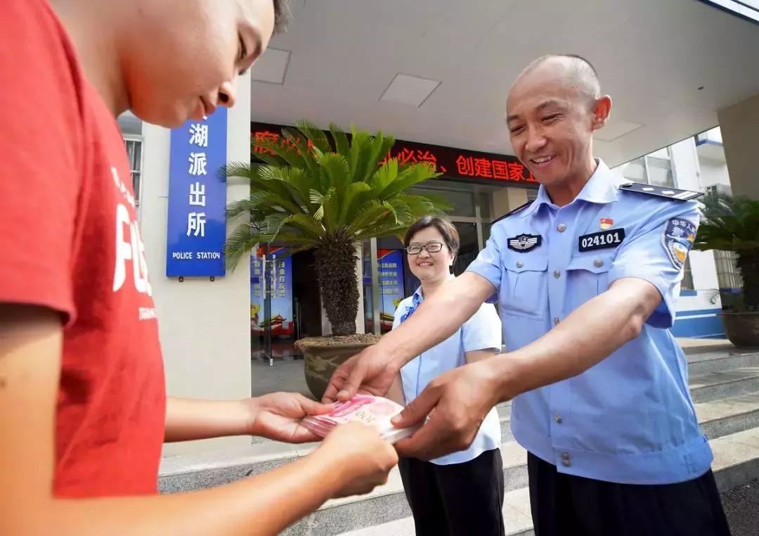 八一特辑退伍不褪色警营守初心,八一特辑戎装已变初心未改