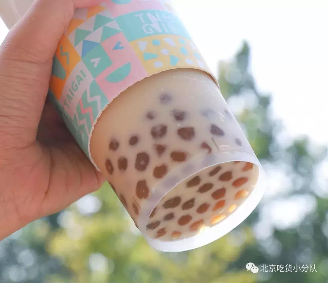 深圳四万人排队买奶茶,深圳排队2万人的奶茶叫什么